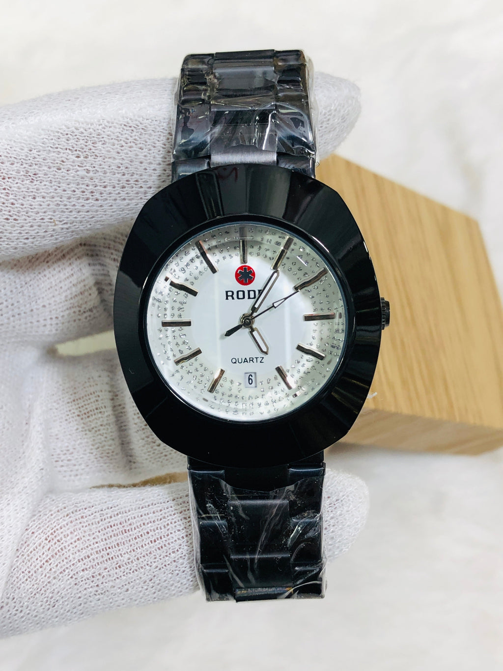 RADO EGG PREMIUM DIAMOND BLACK CASE WHITE DIAL