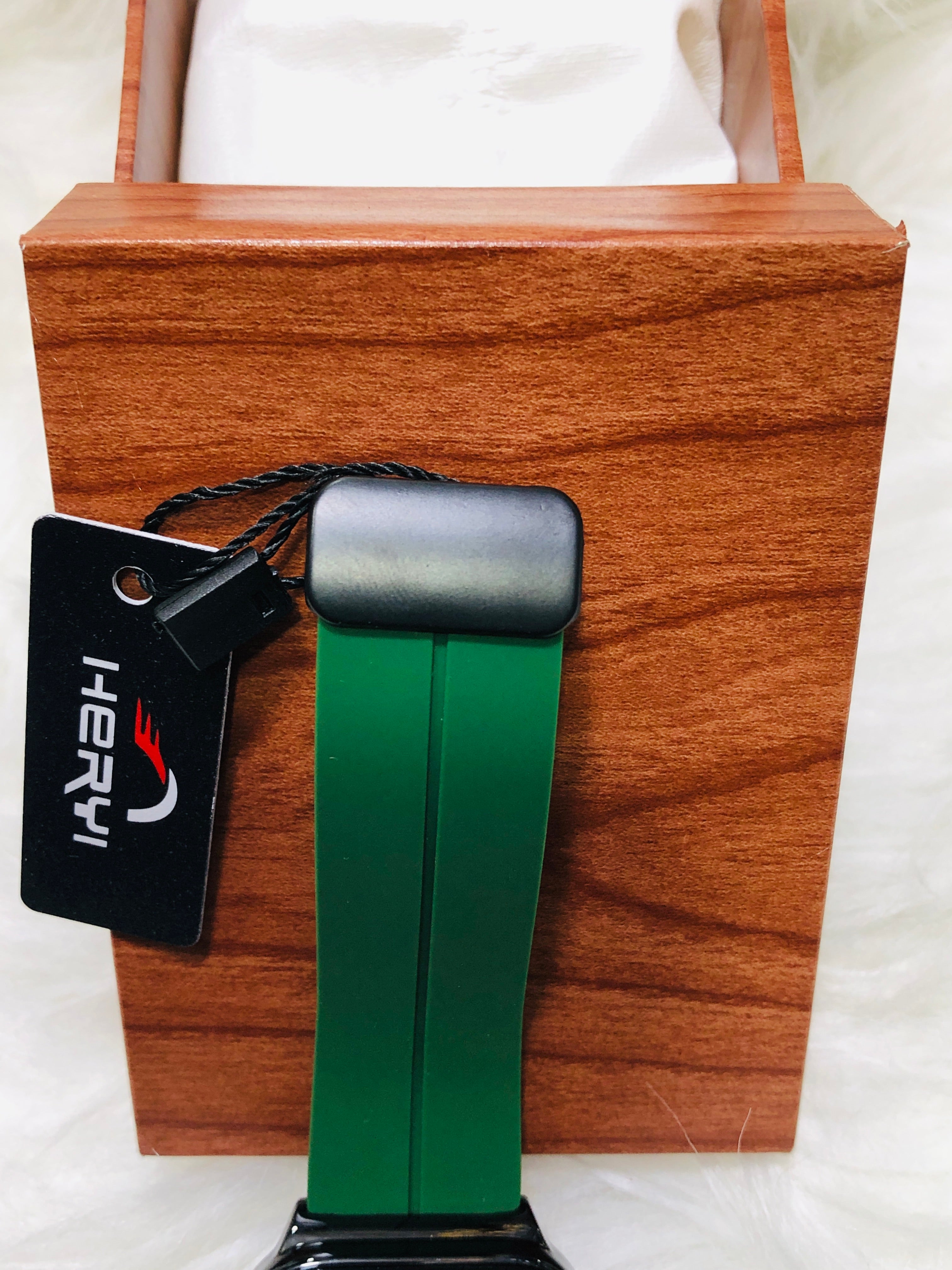 HERYI MAGNET STRAP WATCH