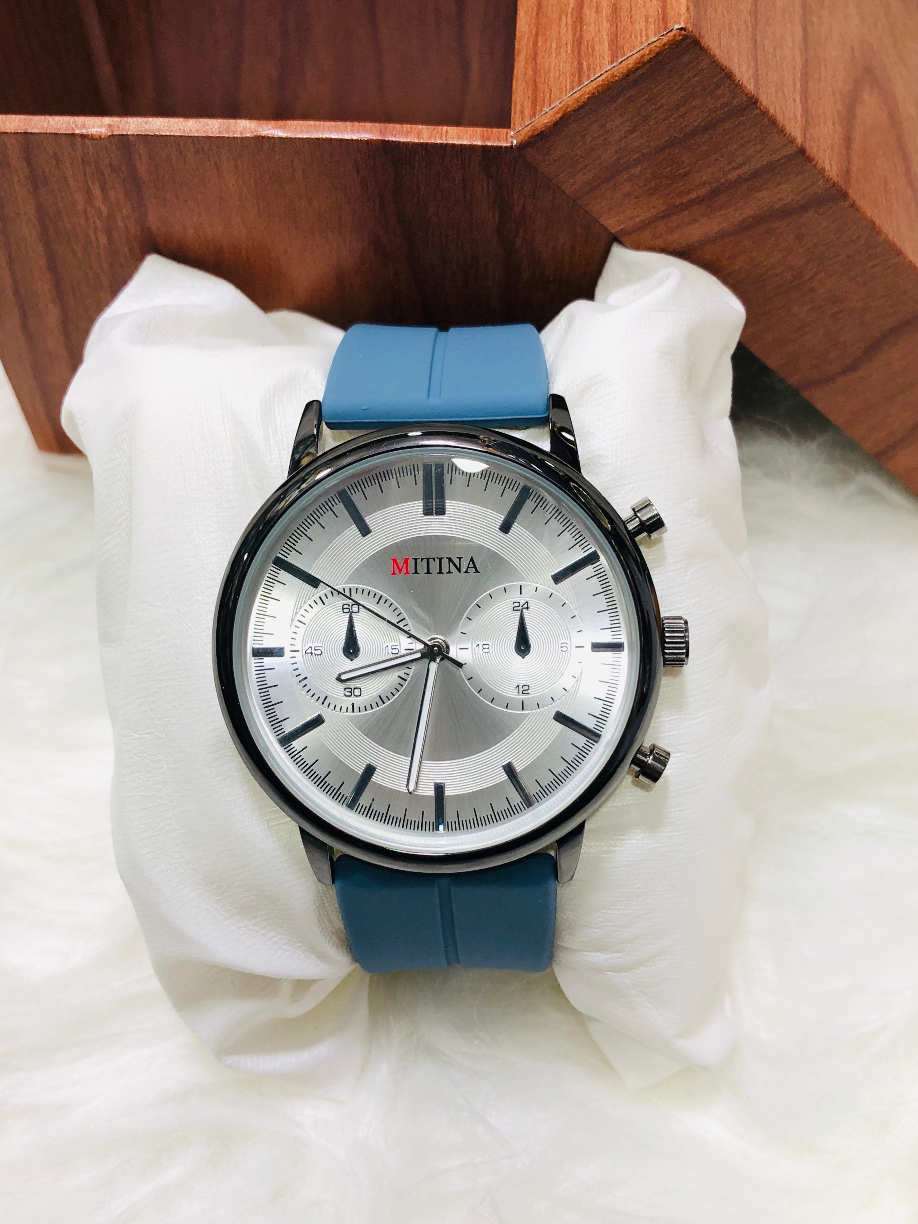Mitina Round Dial Silicone Strap - New Premium Watch