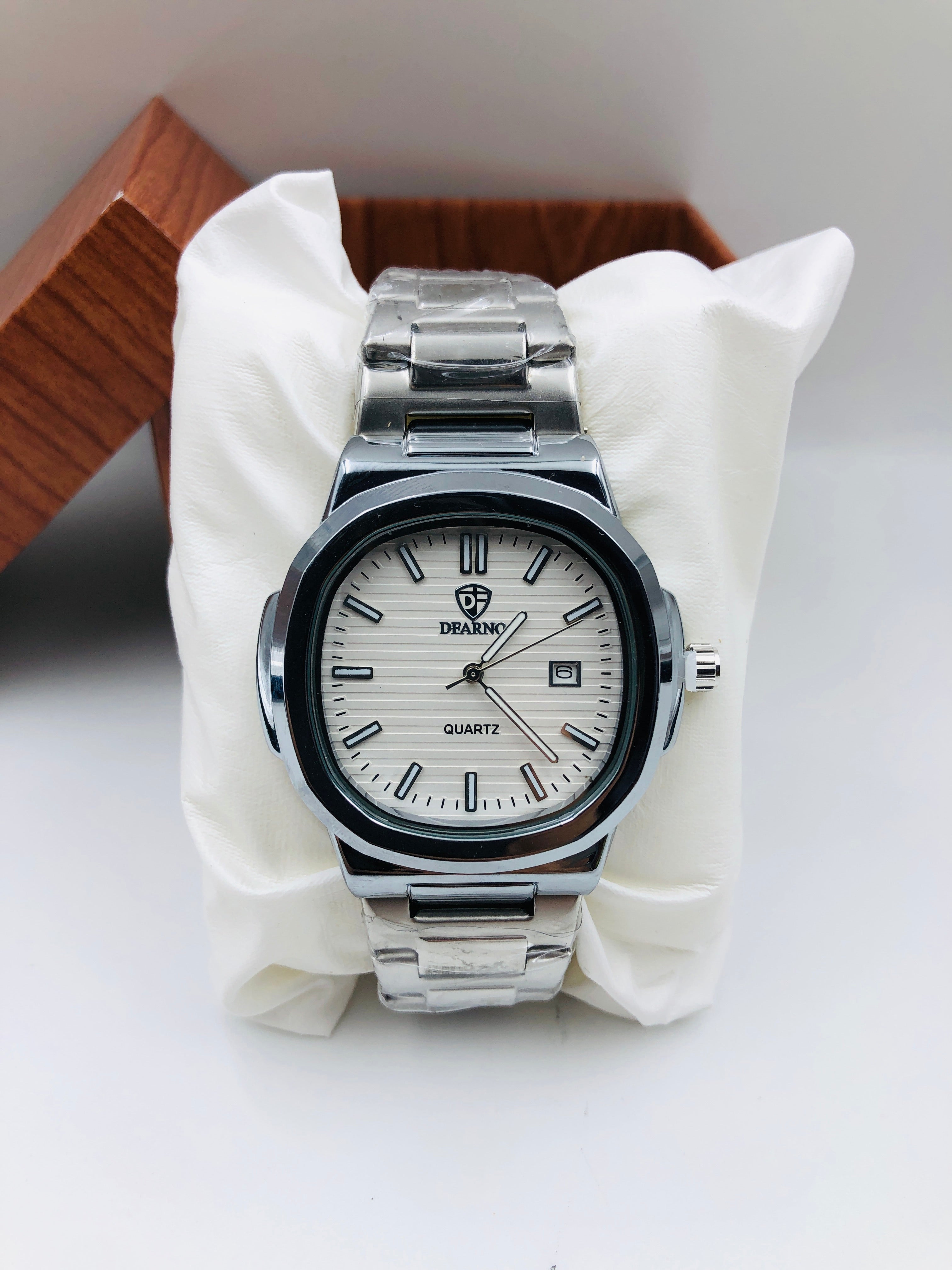 Original Dearno Quartz - Article #636 - Silver - White Dial